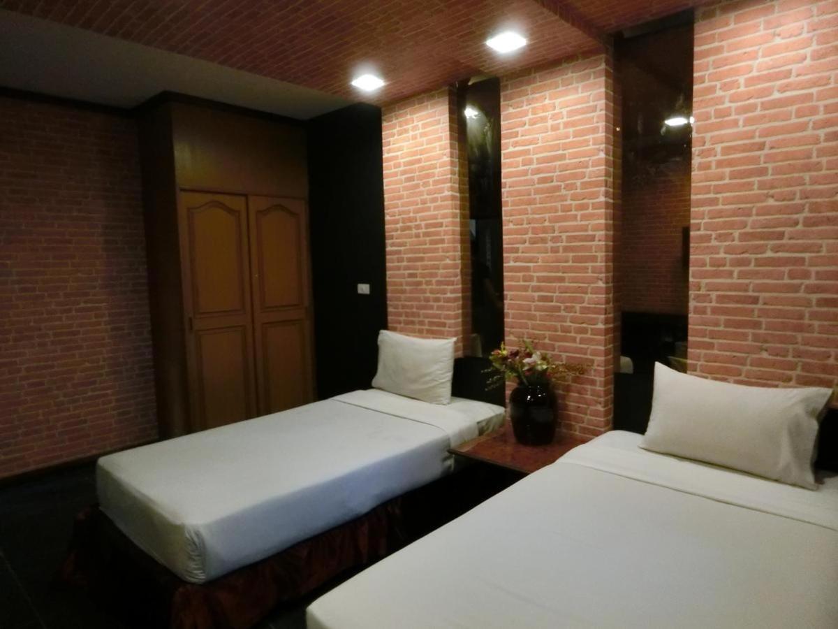 Newyork Suite Hotel Ban Ko  Kültér fotó