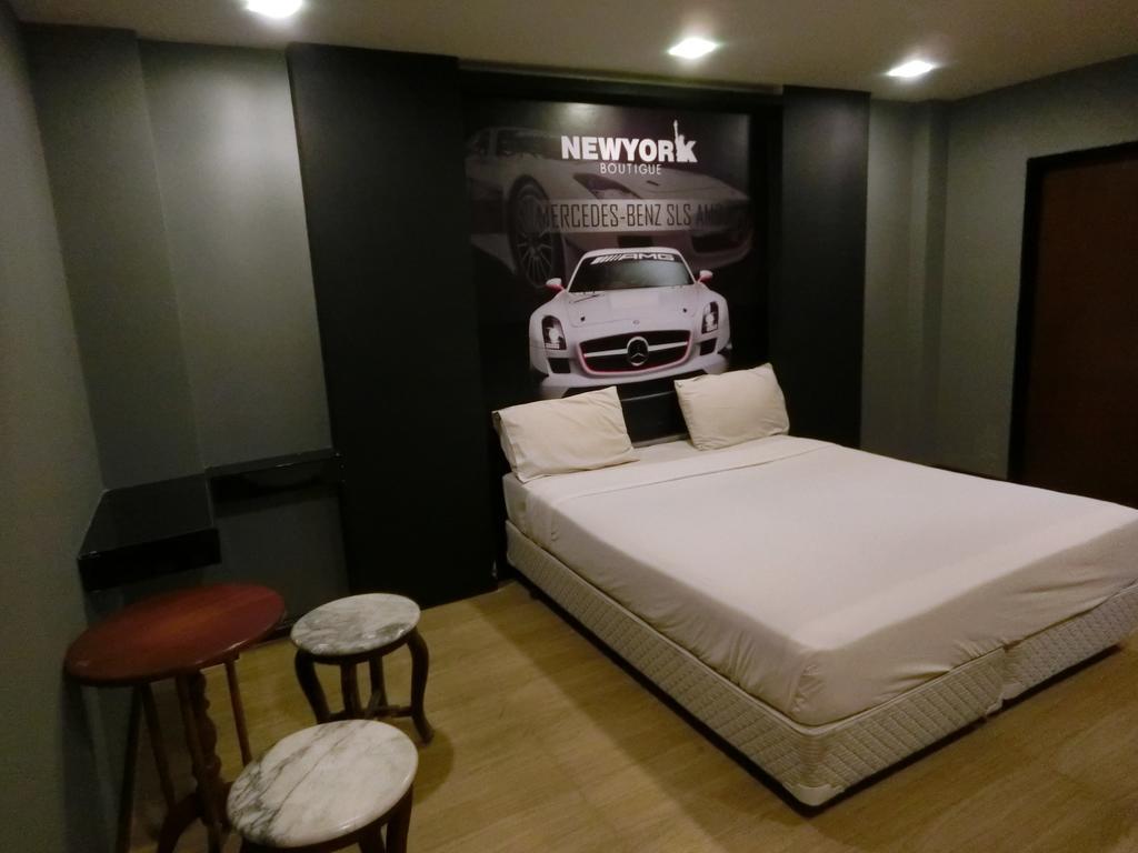Newyork Suite Hotel Ban Ko  Szoba fotó